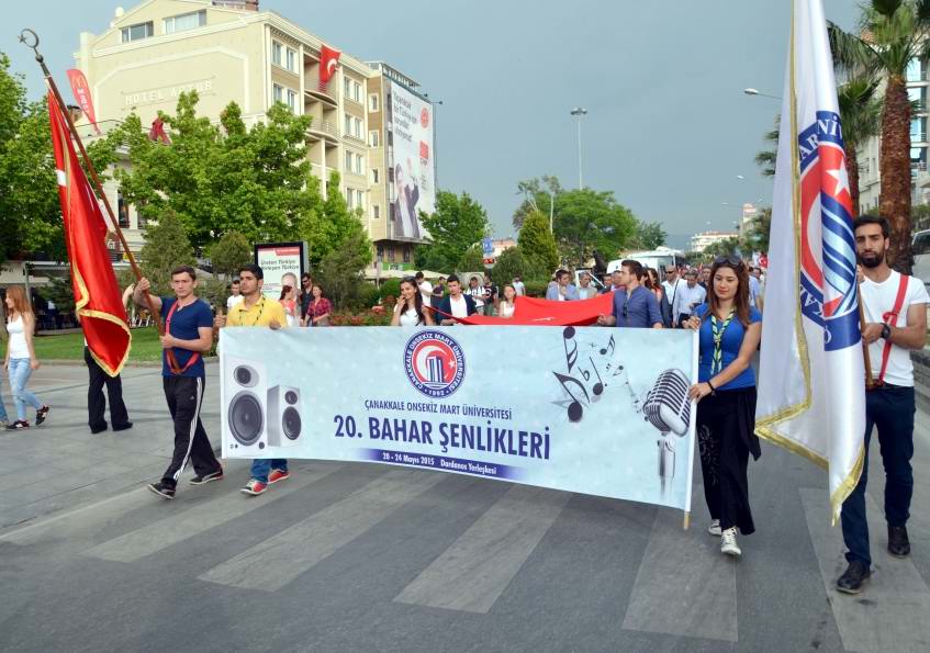  Öğrenciler Bahar Şenliğinde Gönüllerince Eğlenecek 