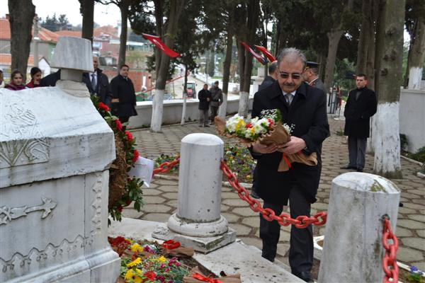  Vatan Şairi Namık Kemal Mezarı Başında Anıldı 