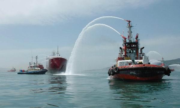  Çanakkale Boğazı’nda Nefes Kesen Tatbikat 