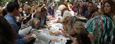  Çanakkale’de Eğlenceli Yemek Ve Tatlı Şenliği  