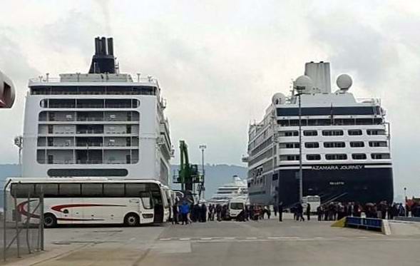  Rekor... Çanakkaleye 5 Gemi İle 4 bin Turist Geldi 