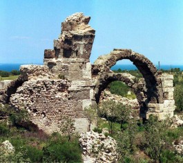 Ezine İlçesine Bağlı Dalyan Köyü Yakınlarındaki Alexandria Troas Antik Kenti