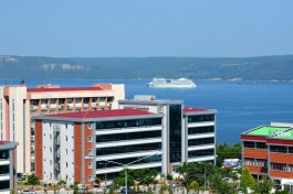 Çanakkale Onsekiz Mart Üniversitesi'nden Çanakkale Boğazı'nın Görünümü