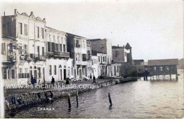 1900'lü Yılların Başında Çanakkale'de Sahil Kesiminde Şuanki Kilitbahir Motor İskelesinin Bulunduğu Bölge