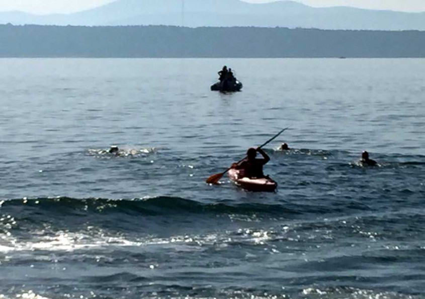  Ünlü Yazarlar Çanakkale Boğazı’nı Yüzerek Geçti 