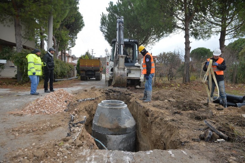  Dardanos ve Güzelyalı’da Altyapı Çalışmaları Devam Ediyor 