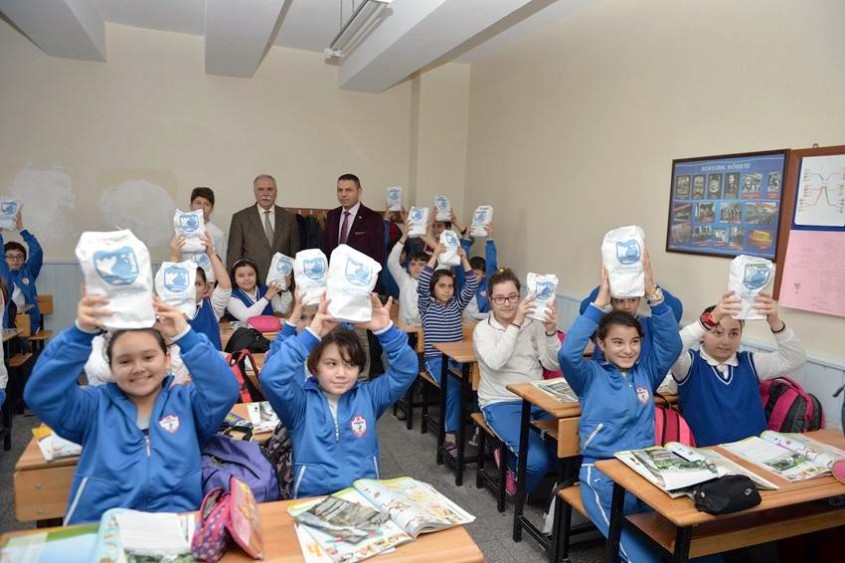  “Bizim Altınımız Madenler Değil, Elmadır” 