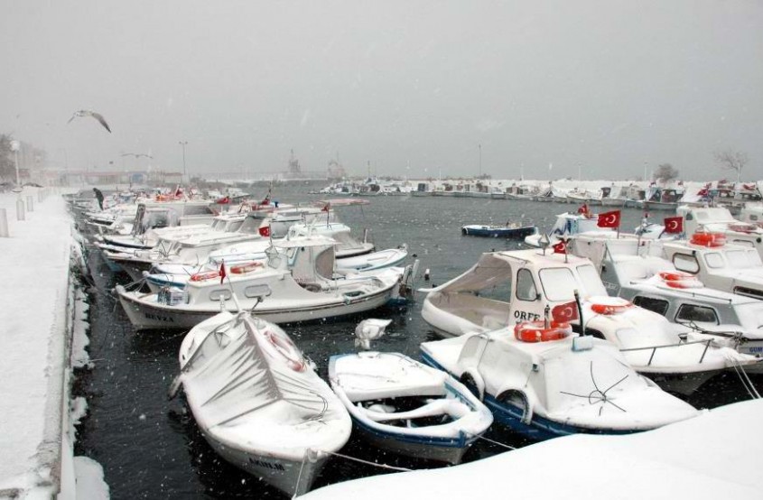  Çanakkale Yeni Yıla Kar Yağışı İle Girmeye Hazırlanıyor 