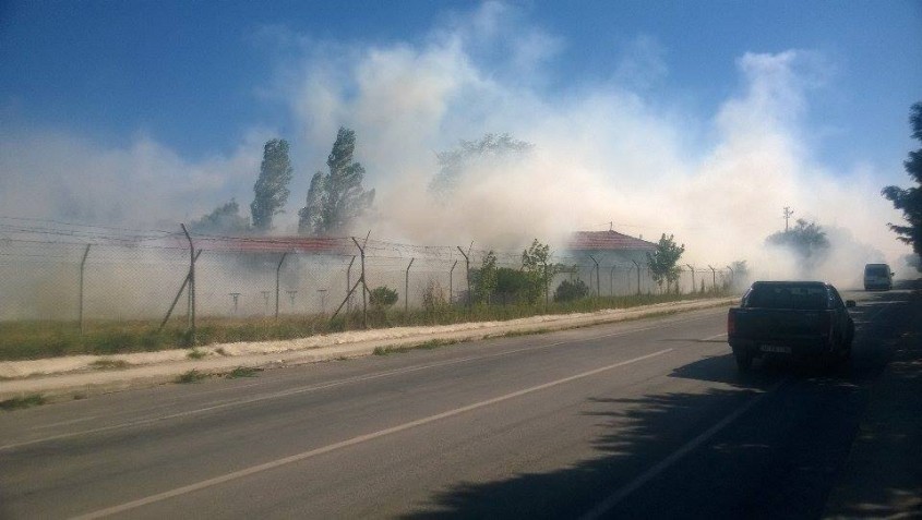  Çanakkale'de 116. Jandarma Alayı İçinde Yangın 