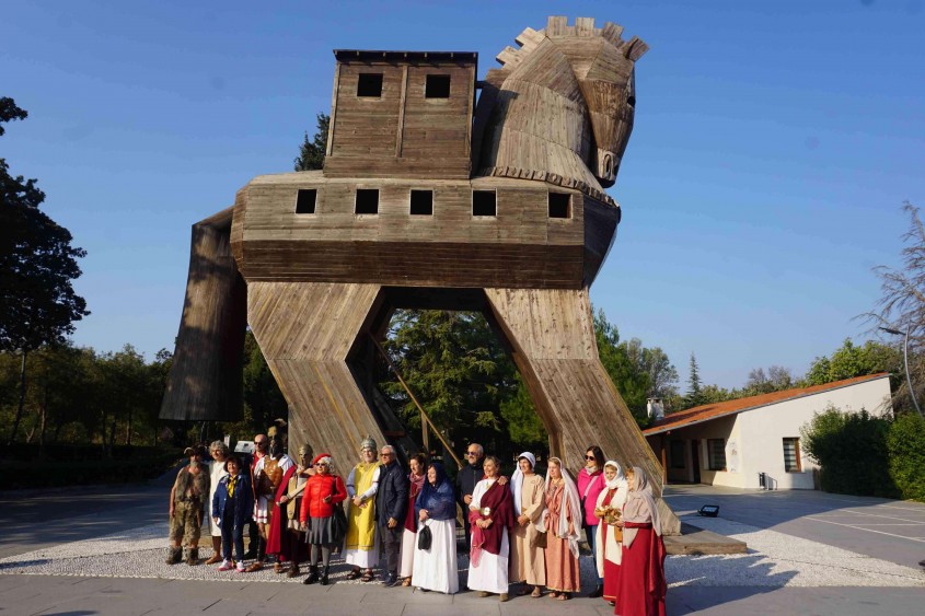  Kardeş Kent Pomezia Heyeti Çanakkale’de 