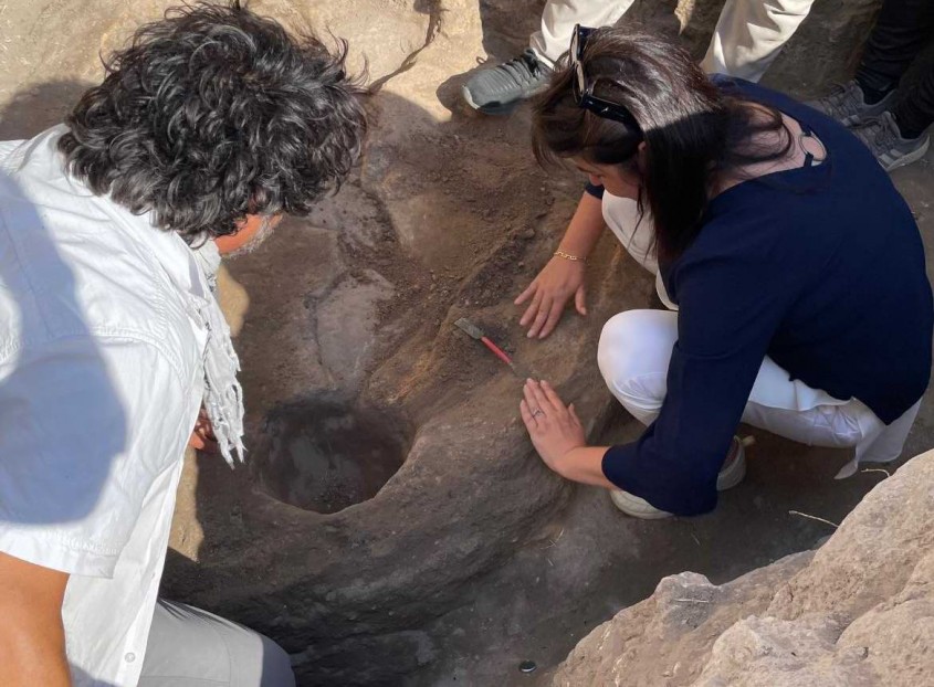  Troya Kazılarında 3 Bin 700 Yıllık Kubbeli Fırın Kalıntısı Bulundu 