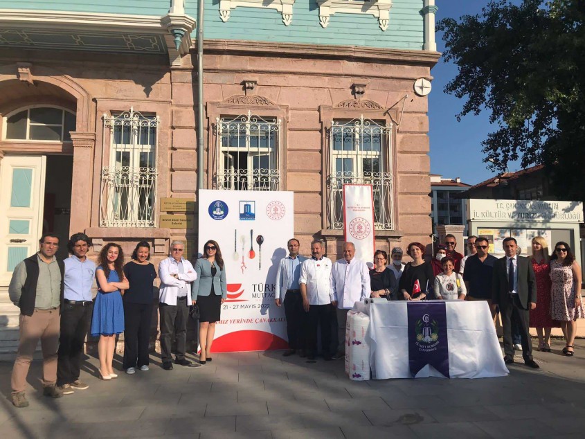  Türk Mutfağından Yöresel Örnekleri Tattılar 